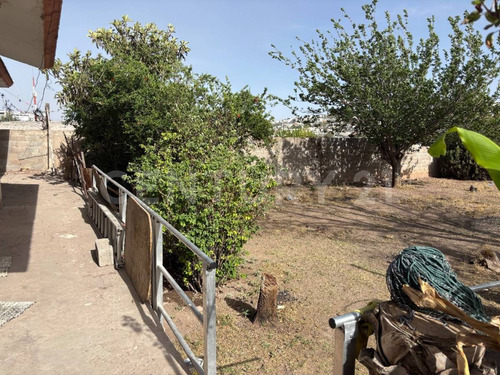 Casa De Una Planta En Venta En La Haciendita, Chihuahua.