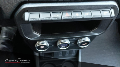 Imagen 11 de 25 de Renault Oroch Oroch Outsider 1.3 2023 0km