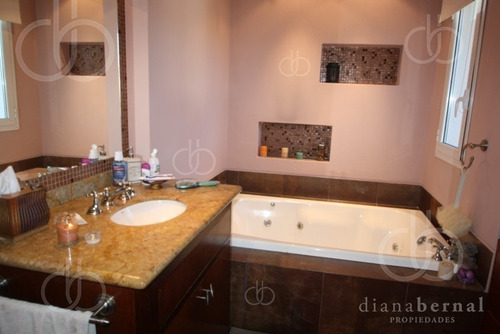 Imagen 26 de 29 de Punta Del Este, Beverly Hills , Residencia De 4 Dormitorios Y Piscina Climatizada.- Ref: 54207