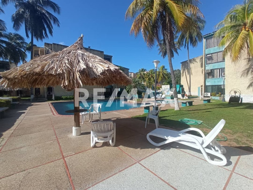 Imagen 16 de 21 de Apartamento En Alquiler Urb. Maneiro Resd. Villas Velamar
