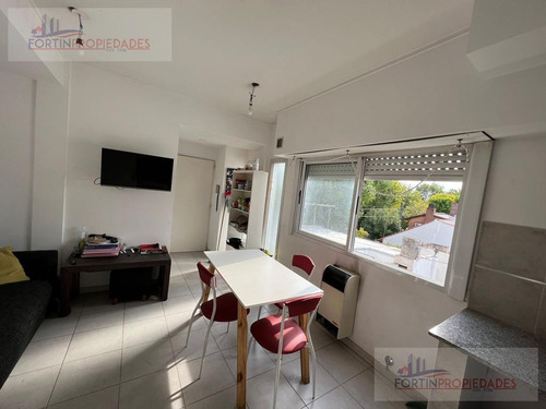Imagen 5 de 8 de Departamento En Venta De 1 Dormitorio - La Plata (casco)