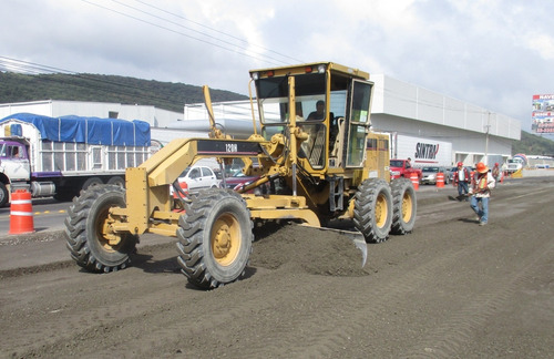 Imagen 13 de 14 de Motoconformadora Caterpillar 120 H ($ Renta 28 Días)