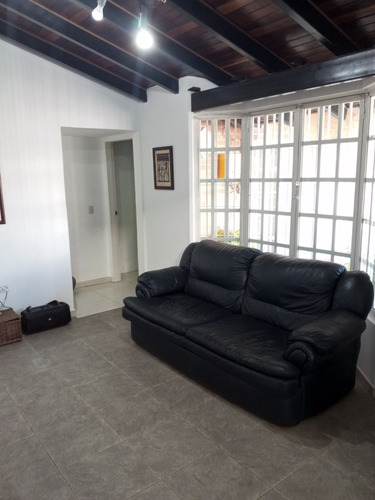 Best House Vende Hermosa Y Cómoda Casa En Colinas De Carrizal, Sector Las Peritas.