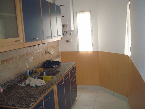 Imagen 3 de 13 de Departamento En Venta En Moron Sur