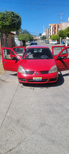 Auto Compacto, Bonito Para Su Año Y No Se A Dejado Caer