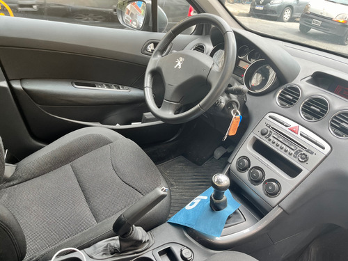 Peugeot 408 2.0 Allure 143cv