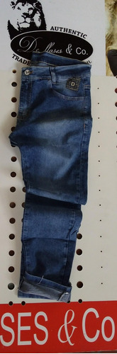 Imagem 1 de 3 de Calça Jeans Com Lycra Modelo Skinny