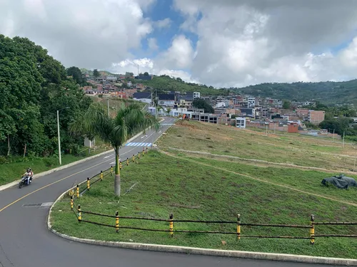 Lotes Residenciales Y Casas