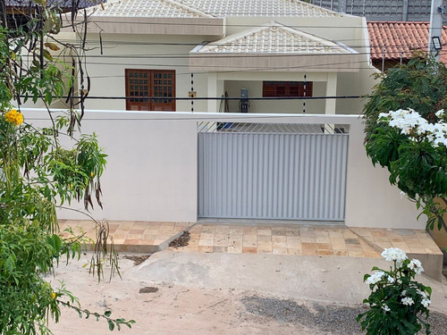 Imagem 1 de 14 de Casa Residencial Térrea