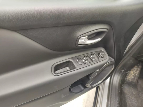 Jeep Renegade 1.3T Longitude At6 Fwd