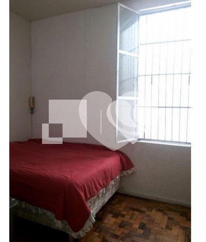 Imagem 6 de 10 de Ótima Casa, Dois Dormitórios, Living Amplo. Cidade Baixa. - Reo414692