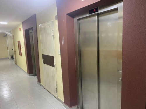 Imagen 13 de 17 de Yasmin Roa En Venta Apartamento En Naguanagua En Residencia Morichal Cod 13812