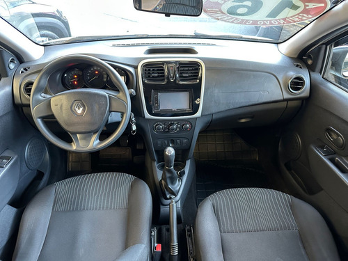 Renault Sandero 1.0 AUTHENTIQUE 16V FLEX 4P MANUAL