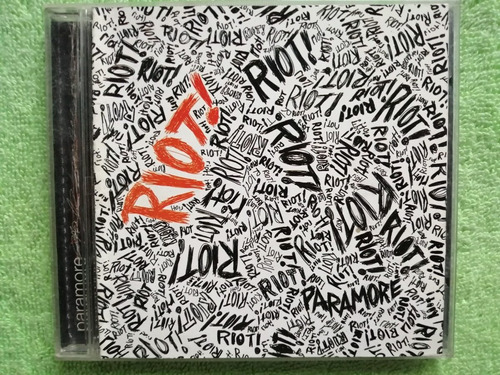 Eam Cd Paramore Riot 2007 Segundo Álbum De Estudio Atlantic
