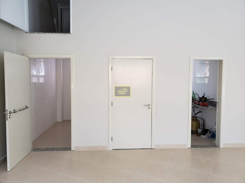Imagem 11 de 15 de Belo Prédio Comercial Com 2 Pisos E Elevador No Alto De Pinheiros! - Eb87931