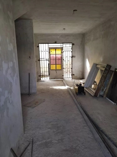 Imagen 3 de 13 de Townhouse En Venta Av. Prolongación Aragua*