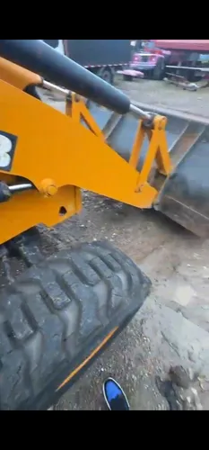 Retroexcavadora Jcb 3c, 2012, 9000 Horas, Llantas Nuevas.