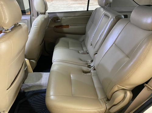 Imagen 11 de 13 de Toyota Fortuner