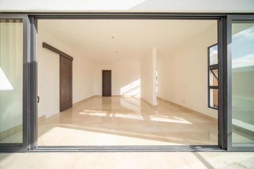Vendo Hermosa Casa En Residencial Las Carmelitas Santiago