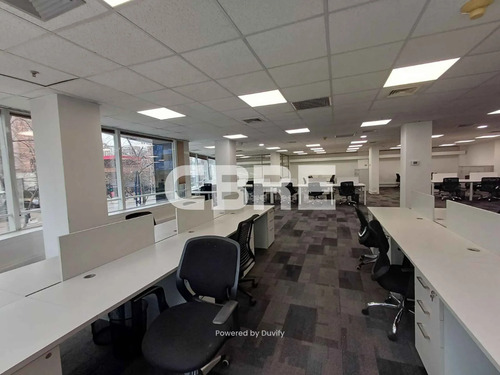 Oficinas En Edificio Moderno Av. Vitacura