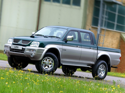 Alfombra Mitsubishi L200 Vapren 3 Piezas  Sr