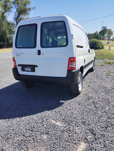 Peugeot Partner 1.6 Hdi Furgon Confort 92