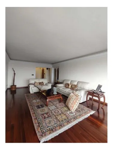 Apartamento En Los Naranjos,