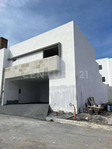 Casa En Venta En Fracc. Antigua En Monterrey