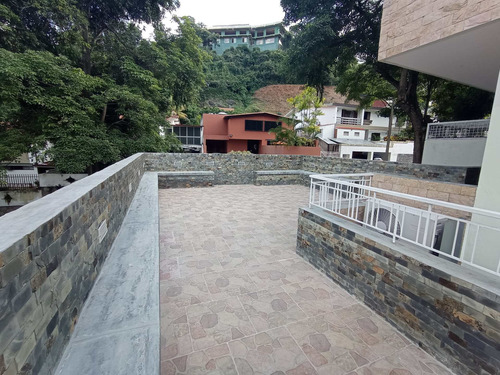 Imagen 16 de 30 de Se Vende Casa 550m2 4h+s/4b/4p Lomas De Chuao 4644