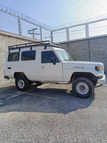 Toyota Machito 2001