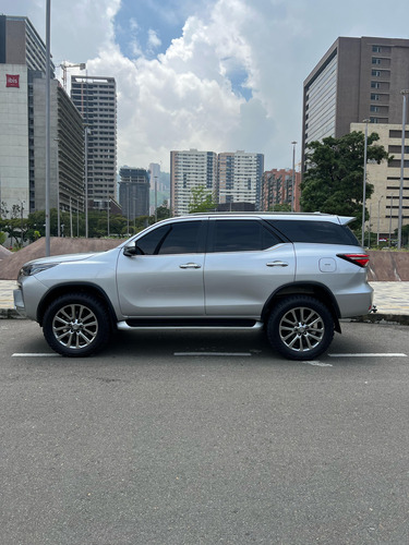 Toyota Fortuner Srv 2021 2.8 Diesel Blindada