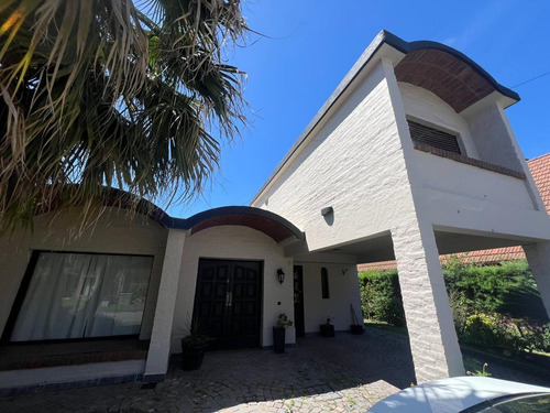 Casa En Venta En Sosiego 5 Ambientes