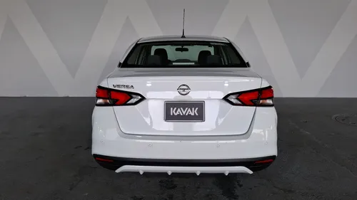 Nissan Versa 1.6 Sense Cvt