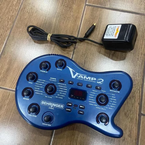 PEDALEIRA BEHRINGER V AMP 3 VERMELHO USADO