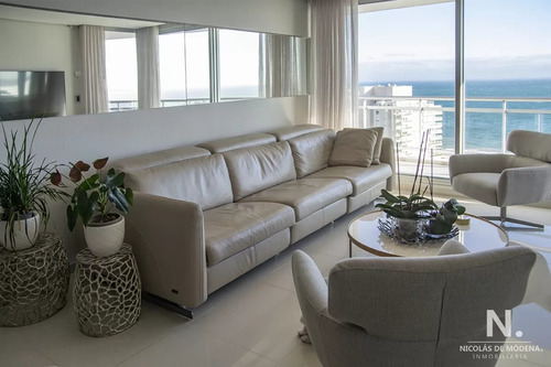 Oportunidad En Playa Mansa, Finamente Decorado. Sunrise Tower
