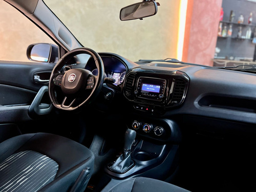 Fiat Toro 1.8 16v Freedom Flex 4x2 Aut. 4p
