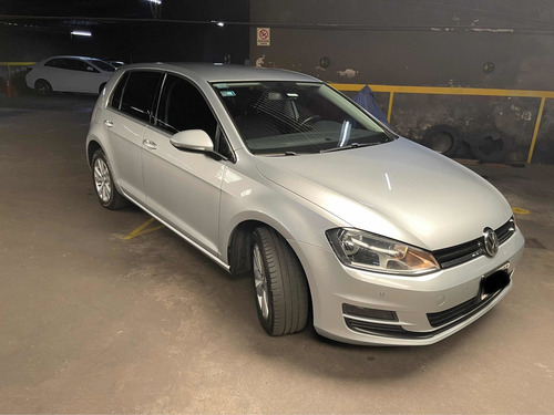 Imagen 2 de 9 de Volkswagen Golf 2016 1.4 Comfortline Tsi