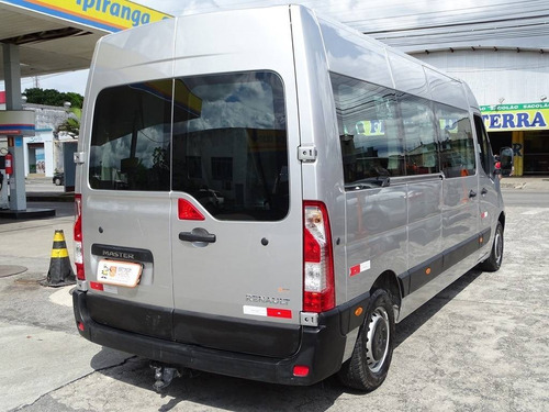 Renault Master 2.3 Dci Diesel Minibus Executive 16l L3h2 3p