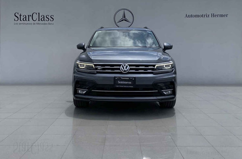Imagen 2 de 14 de Volkswagen Tiguan 2019 5p R-line L4/2.0/t Aut
