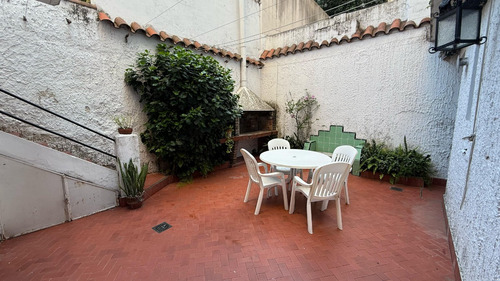 Casa Planta Baja De 2 Ó 3 Dormitorios Y Patio