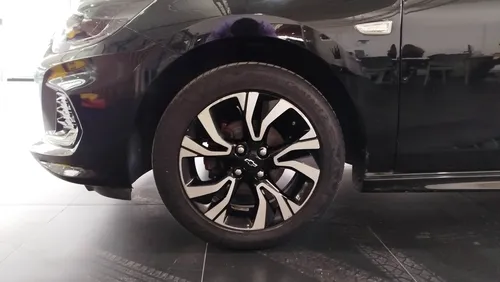 Chevrolet Onix Rs