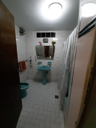 Imagen 5 de 11 de Permuta - Casa Americana Ideal 2 Familias - Moron Norte