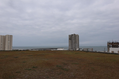 Residencia En Venta En Playas Del Conchal
