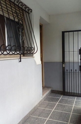 Imagen 2 de 10 de Casa En Venta En Sarandi Oeste