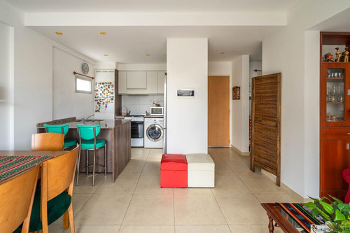 Venta Departamento De 2 Ambientes En Flores