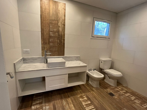 Casa En Venta Ubicada En Pinamar Norte Calle Alamos