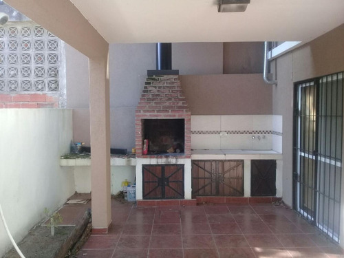 Imagen 8 de 10 de Duplex En Mar Del Tuyu Permuta Por Propiedad En Lomas !!!!