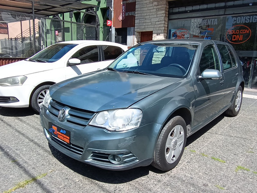 Volkswagen Golf 1.6 Conceptline