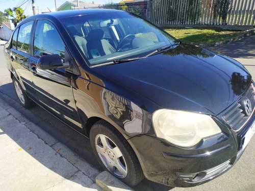 Volkswagen Polo Sedan 2012 1.6 Vht Comfortline Total Flex 4p