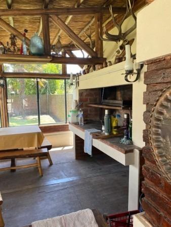 Imagen 5 de 30 de Venta De Chalet En Barrio Constitucion